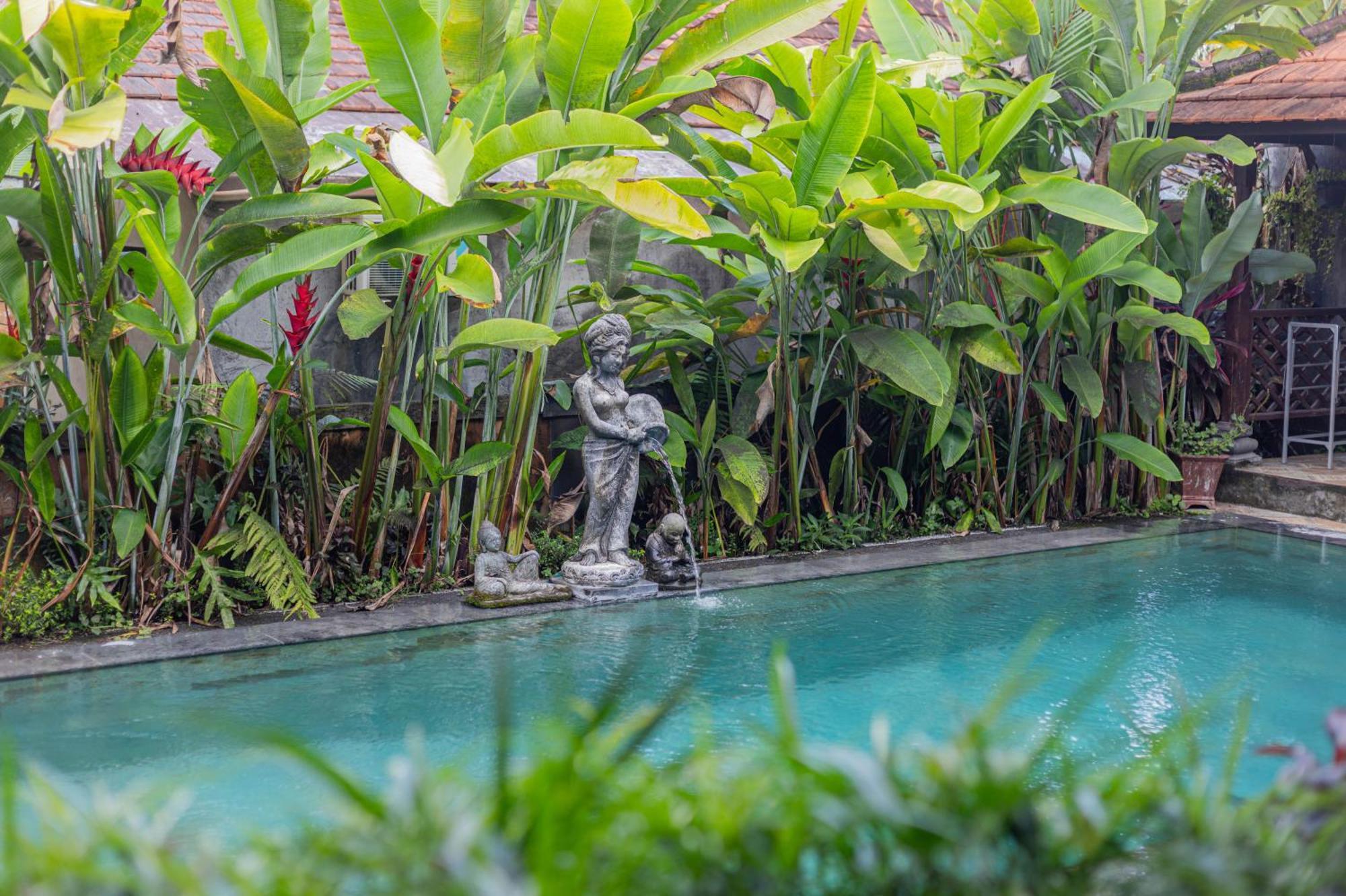 Sari Bamboo Bungalows Ubud  Phòng bức ảnh